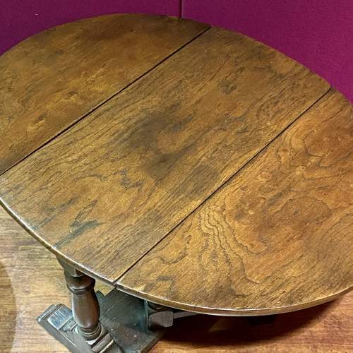 20th Century Oak Dropleaf Coffee Table image-4