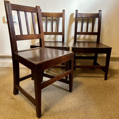 Harlequin Set of Five 18th Century Oak Chairs image-4