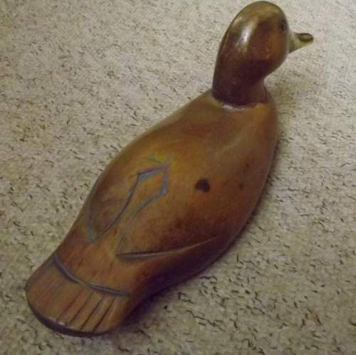 Edwardian Folk Art Carved Decoy Duck with Glass Eyes and Gilt Bill image-4