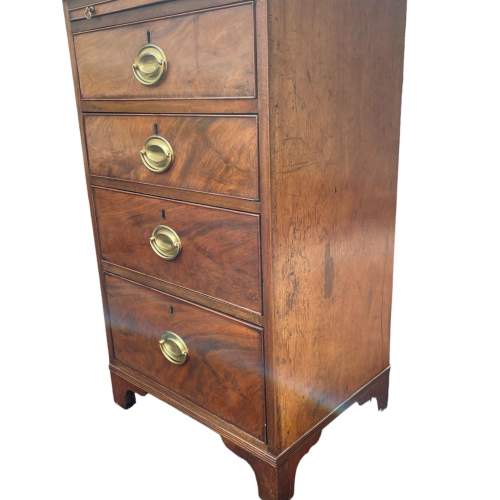 19th Century Bachelor's Chest Of Drawers  With Brushing Slide image-5