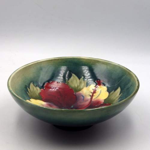 Moorcroft Pottery Green Hibiscus Pattern Footed Bowl image-2