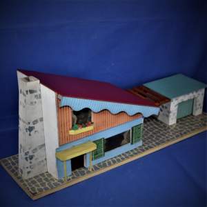 Retro Vintage Dolls House with Garage and Car Port