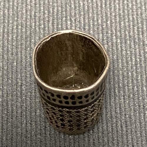 Victorian Thimble in Mauchline Ware Case image-6
