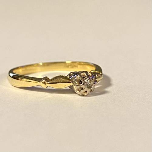 Vintage 18ct Gold Diamond Solitaire Ring image-1