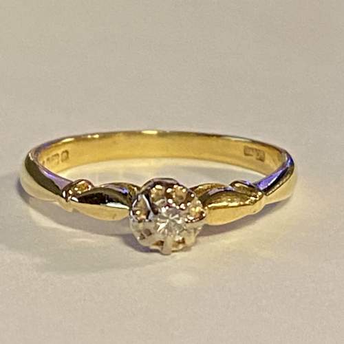 Vintage 18ct Gold Diamond Solitaire Ring image-2