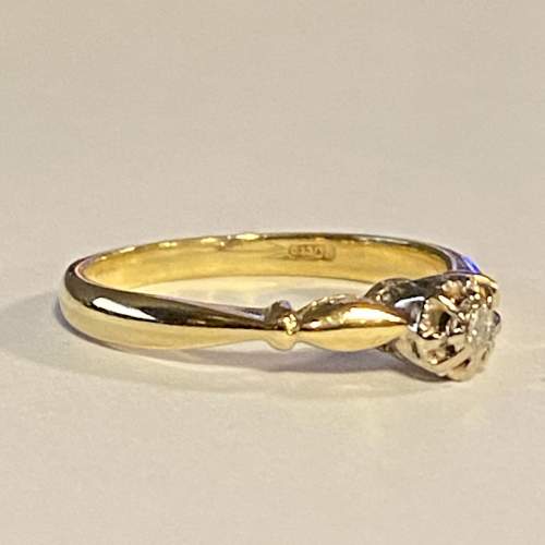 Vintage 18ct Gold Diamond Solitaire Ring image-3