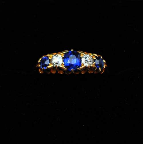 Victorian 18ct Gold Sapphire and Diamond Ring image-2