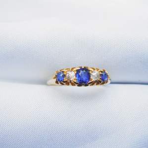 Victorian 18ct Gold Sapphire and Diamond Ring