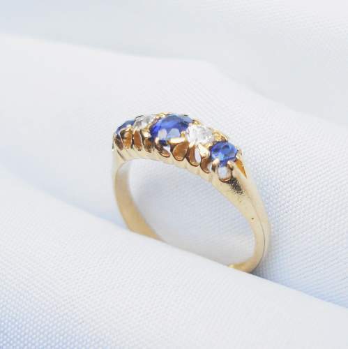 Victorian 18ct Gold Sapphire and Diamond Ring image-3