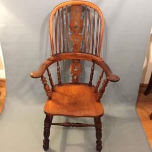 Victorian Yew And Elm Windsor Chair Circa 1880