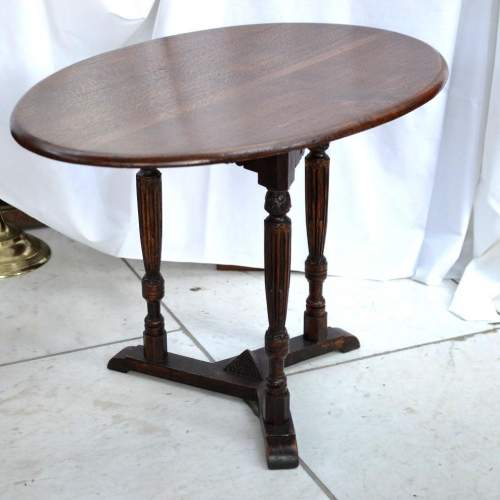 Sturdy and Functional Oak Occasional Table - English Reconstructed image-1