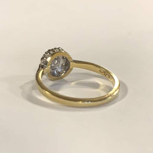 Vintage 18ct Gold Diamond Cluster Ring image-5