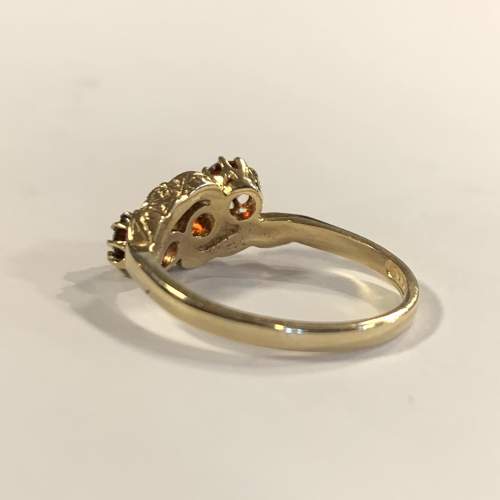 Vintage 9ct Gold Three Stone Garnet Ring image-5
