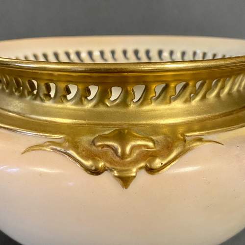 Royal Worcester Pot Pourri Vase image-3