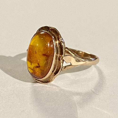 Vintage 9ct Gold Amber Cabochon Ring image-4