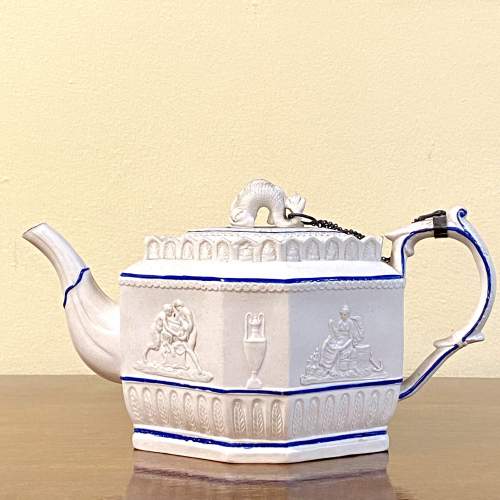 Early 19th Century Feldspathic Stoneware Castleford Teapot image-1