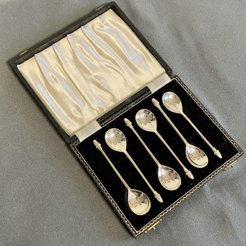 Cased Set of Six Mid 20th Century Silver Spoons image-1