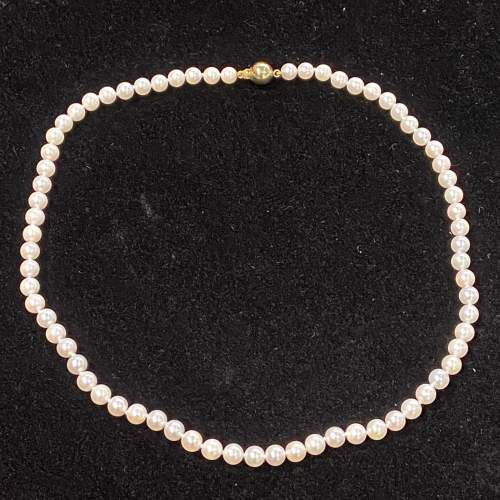 Cultured Pearl Necklace - Re strung image-1