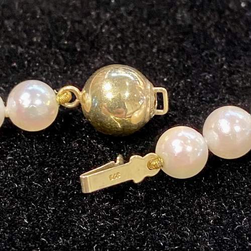 Cultured Pearl Necklace - Re strung image-6
