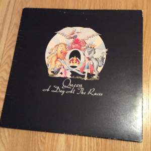 Queen Vinyl LP - A Day At The Races
