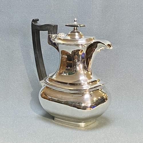 Mid 20th Century Walker and Hall Silver Coffee Set image-2