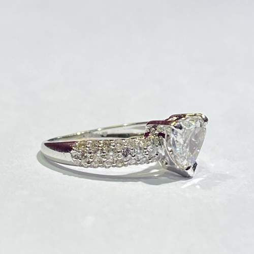 18ct Gold Diamond Heart Ring image-3