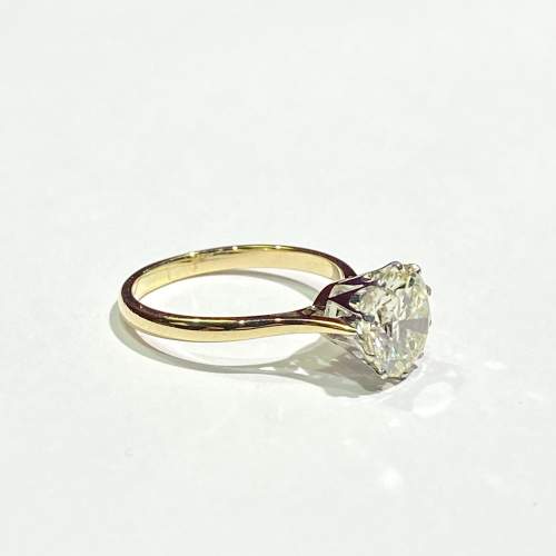 18ct Gold Solitaire 2.2ct Diamond Ring image-3
