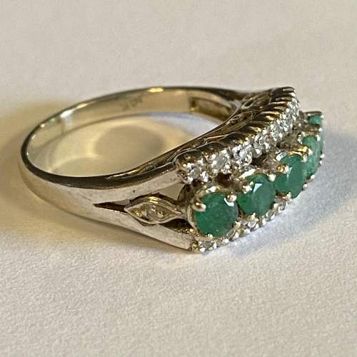 14ct White Gold Emerald and Diamond Ring image-6