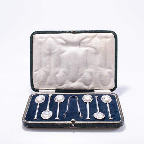 Good Boxed Set of Antique Silver Teaspoons and Sugar Tongs image-1