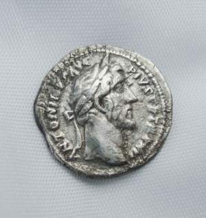 Roman Denarius Antoninus Pius