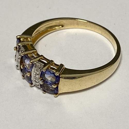9 Carat Gold Amethyst and Diamond Chip Dress Ring image-3