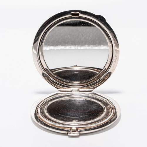Lovely Vintage Sterling Silver and Guilloche Enamel Compact image-3