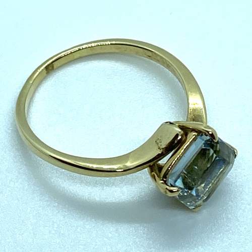 18ct Gold Aquamarine Ring image-4