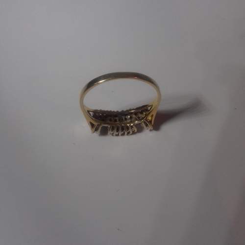 18ct Gold Diamond Ring image-4