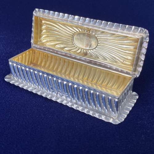 Silver Gilt Lined Table Snuff Box image-4