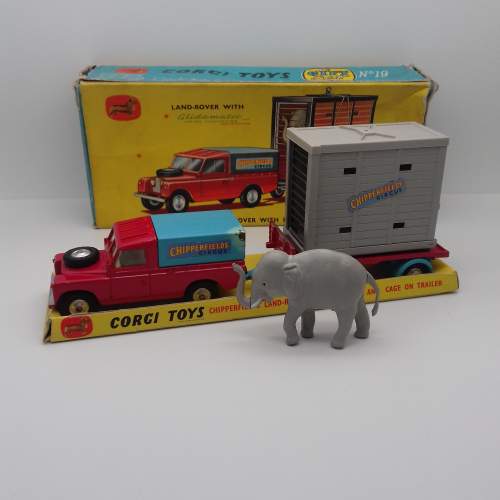 Corgi GS19 Chipperfields Land Rover and Elephant image-6