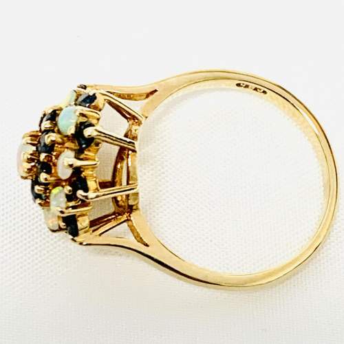 Vintage 9ct Gold Opal and Sapphire Cluster Ring image-3