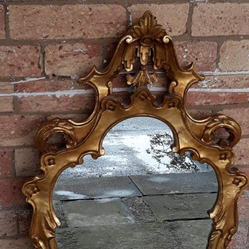 A Carved Gilt Wooden Ornate Framed Wall Mirror image-3