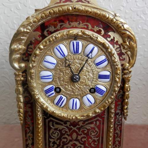 Red Boulle French Clock with Ormolu Mounts image-5