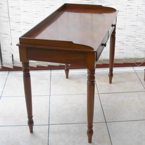 Victorian Mahogany Desk image-4