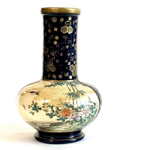 Japanese Satsuma Porcelain Vase image-1