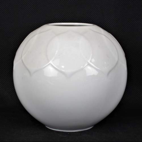 Rosenthal White Lotus Globular Vase - 1974 Design by Bjorn Winblad image-1