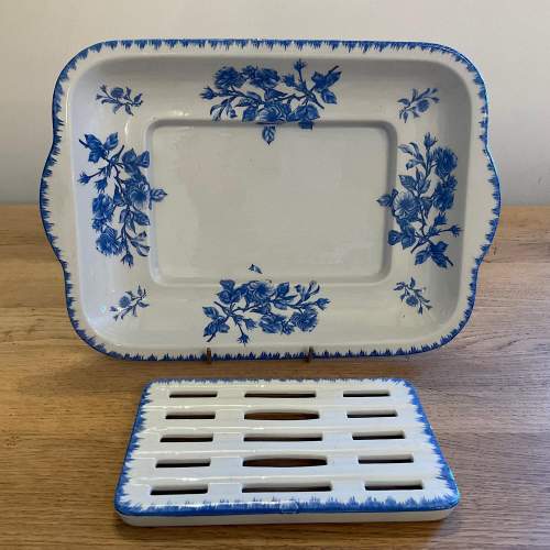 Set of Eight French Blue & White Asparagus Plates and Drainer image-6