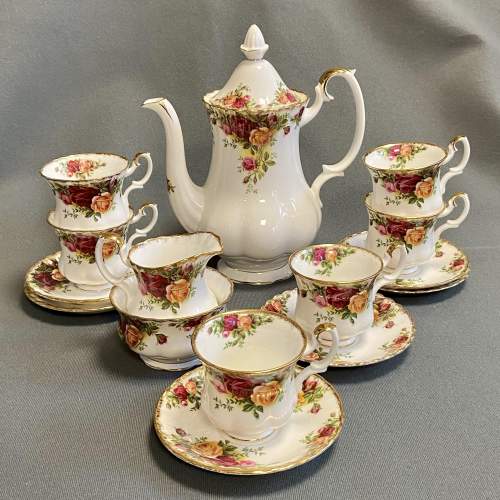 Royal Albert Old Country Roses Coffee Set image-1
