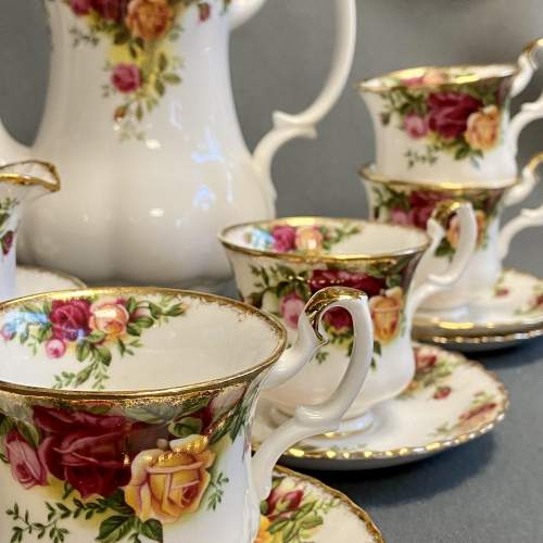 Royal Albert Old Country Roses Coffee Set image-2