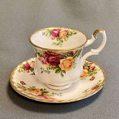Royal Albert Old Country Roses Coffee Set image-5