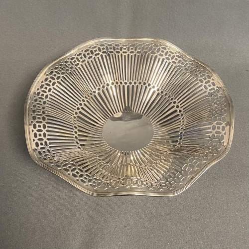 Mappin & Webb Silver Pierced Footed Bowl image-2