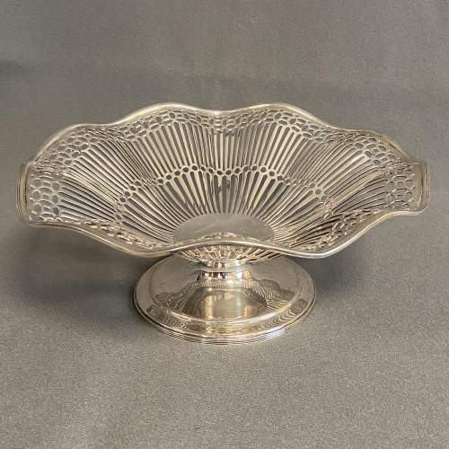 Mappin & Webb Silver Pierced Footed Bowl image-3