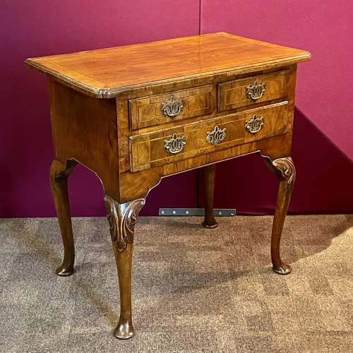 George I Walnut Lowboy of Small Proportions image-1