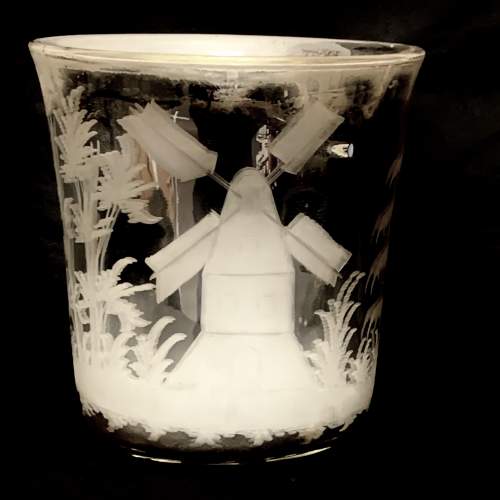 19th Century Hand Engraved Mercury Glass Vase image-4